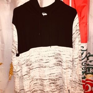 Brooklyn cloth hooded shirt